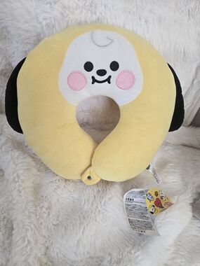 Bt21 Chimmey travel pillow